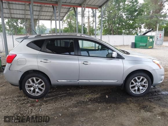 ✅ 2013 Nissan Rogue S • VIN: JN8AS5MV2DW116731 • Lot: 42936076. Wystawiony na IAAI z przebiegiem 108 890 mil. Bezpłatny archiwum sprzedaży aukcyjnych z USA i szczegółowy raport historii pojazdu na DreamBid. Zdjęcie 13.