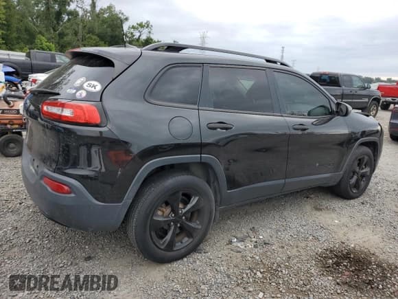 ✅ 2016 Jeep Cherokee Altitude • VIN: 1C4PJMAB4GW332999 • Лот: 80267655. Опубликован ранее на Copart с пробегом 144 484 миль. Бесплатный доступ к архиву аукционных продаж из США и подробный отчёт об истории автомобиля на DreamBid. Изображение 3.