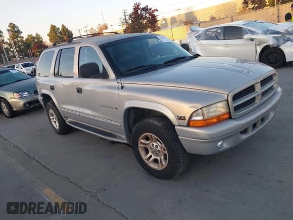 ✅ 1998 Dodge Durango • VIN: 1B4HS28Y3WF139092 • Lot: 43864323. Listed on IAAI with 215,864 mi. Free auction sales archive from the USA and detailed vehicle history report at DreamBid. Image 1.