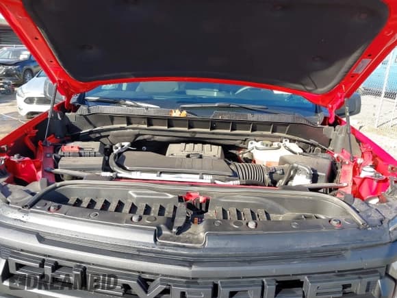 ✅ 2025 Chevrolet Silverado 1500 Custom • VIN: 1GCPKBEK3SZ180524 • Lot: 43362895. Wystawiony na IAAI z przebiegiem 8 816 mil. Bezpłatny archiwum sprzedaży aukcyjnych z USA i szczegółowy raport historii pojazdu na DreamBid. Zdjęcie 10.