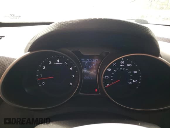 ✅ 2013 Hyundai Veloster w/Black Int • VIN: KMHTC6AD8DU179536 • Lot: 54532414. Wystawiony na Copart z przebiegiem 92 496 mil. Bezpłatny archiwum sprzedaży aukcyjnych z USA i szczegółowy raport historii pojazdu na DreamBid. Zdjęcie 9.