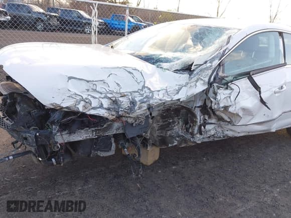 ✅ 2013 Volkswagen CC R-Line • VIN: WVWBP7AN2DE546329 • Lot: 43664929. Listed on IAAI with 123,655 mi. Free auction sales archive from the USA and detailed vehicle history report at DreamBid. Image 6.