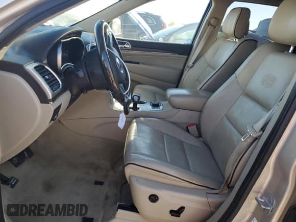 ✅ 2014 Jeep Grand Cherokee Overland • VIN: 1C4RJFCT9EC147999 • Lot: 89689645. Listed on Copart with 133,640 mi. Free auction sales archive from the USA and detailed vehicle history report at DreamBid. Image 7.