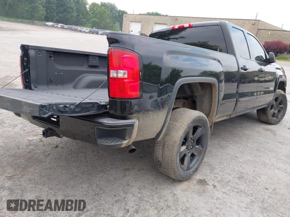 ✅ 2019 GMC Sierra 1500 • VIN: 2GTV2LEC5K1234453 • Лот: 42476465. Опубликован ранее на IAAI с пробегом 81 051 миль. Бесплатный доступ к архиву аукционных продаж из США и подробный отчёт об истории автомобиля на DreamBid. Изображение 4.