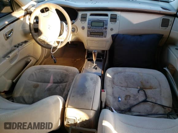 ✅ 2011 Hyundai Azera GLS • VIN: KMHFC4DD9BA536489 • Лот: 92595685. Опубликован ранее на Copart с пробегом Не указан. Бесплатный доступ к архиву аукционных продаж из США и подробный отчёт об истории автомобиля на DreamBid. Изображение 8.