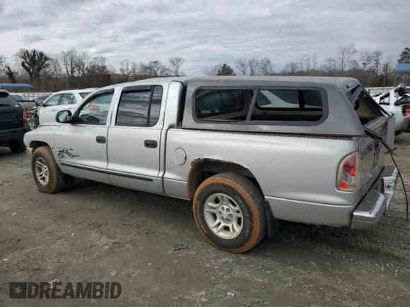 ✅ 2001 Dodge Dakota Sport • VIN: 1B7HL2AN71S275967 • Lot: 42954505. Wystawiony na Copart z przebiegiem 168 681 mil. Bezpłatny archiwum sprzedaży aukcyjnych z USA i szczegółowy raport historii pojazdu na DreamBid. Zdjęcie 2.