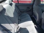 ✅ 2005 Hyundai Elantra GLS • VIN: KMHDN46D95U979016 • Lot: 42102243. Wystawiony na IAAI z przebiegiem 137 190 mil. Bezpłatny archiwum sprzedaży aukcyjnych z USA i szczegółowy raport historii pojazdu na DreamBid. Zdjęcie 8.