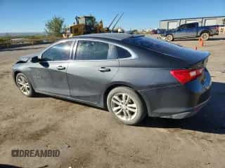 2017 Chevrolet Malibu LT z VIN 1G1ZE5ST5HF196127, wystawiony jako Copart lot #84267775 z przebiegiem 128 036 mil mil oraz Szkoda całkowita • Salvage title. Historia ofert i sprzedaży dostępna na DreamBid. Obrazek 2.