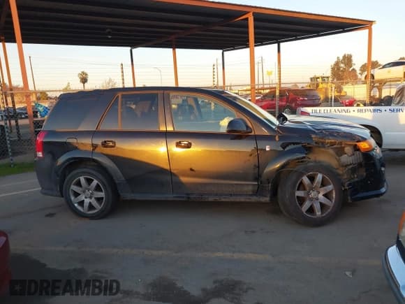 ✅ 2005 Saturn VUE • VIN: 5GZCZ53495S859628 • Lot: 41261997. Wystawiony na IAAI z przebiegiem 124 561 mil. Bezpłatny archiwum sprzedaży aukcyjnych z USA i szczegółowy raport historii pojazdu na DreamBid. Zdjęcie 13.