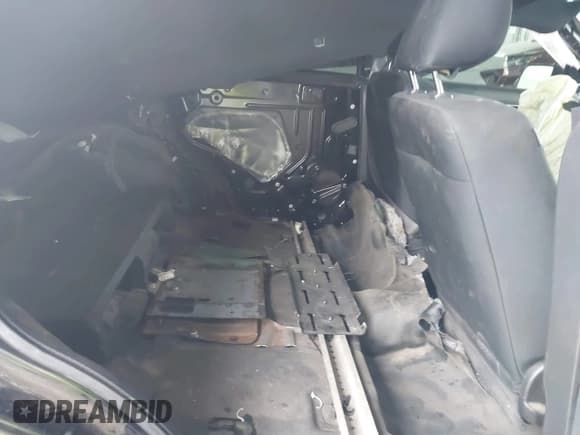 ✅ 2014 Ford Police Interceptor Utility • VIN: 1FM5K8AR0EGC40445 • Lot: 41492520. Wystawiony na IAAI z przebiegiem Nie podano. Bezpłatny archiwum sprzedaży aukcyjnych z USA i szczegółowy raport historii pojazdu na DreamBid. Zdjęcie 8.