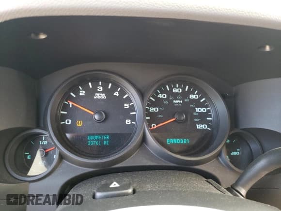 ✅ 2011 Chevrolet Silverado 1500 LS • VIN: 3GCPKREA4BG133194 • Лот: 77702024. Опубликован ранее на Copart с пробегом 33 761 миль. Бесплатный доступ к архиву аукционных продаж из США и подробный отчёт об истории автомобиля на DreamBid. Изображение 9.