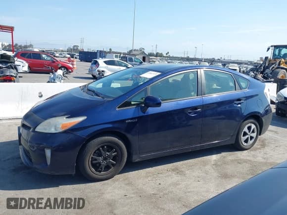 ✅ 2014 Toyota Prius Four • VIN: JTDKN3DU8E0391236 • Lot: 43067275. Wystawiony na IAAI z przebiegiem 230 155 mil. Bezpłatny archiwum sprzedaży aukcyjnych z USA i szczegółowy raport historii pojazdu na DreamBid. Zdjęcie 14.