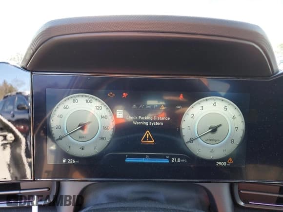 ✅ 2025 Hyundai Elantra • VIN: KMHLW4DK9SU024870 • Lot: 46058845. Listed on Copart with 2,900 mi. Free auction sales archive from the USA and detailed vehicle history report at DreamBid. Image 9.