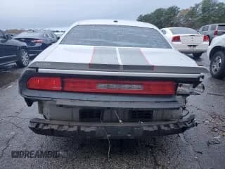 ✅ 2010 Dodge Challenger SE • VIN: 2B3CJ4DV7AH131271 • Lot: 83791044. Wystawiony na Copart z przebiegiem 161 002 mil. Bezpłatny archiwum sprzedaży aukcyjnych z USA i szczegółowy raport historii pojazdu na DreamBid. Zdjęcie 6.