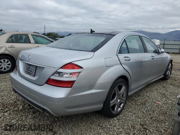 ✅ 2008 Mercedes-Benz S 550 • VIN: WDDNG71X58A200566 • Лот: 93661435. Опубликован ранее на Copart с пробегом 97 292 миль. Бесплатный доступ к архиву аукционных продаж из США и подробный отчёт об истории автомобиля на DreamBid. Изображение 3.