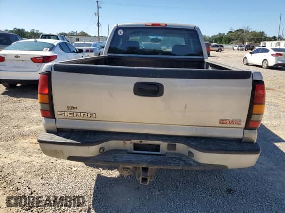2006 GMC Sierra 1500 SLE1 with VIN 1GTEC19VX6Z220526, listed as a Copart auction lot 75299874 with 346,778 mi miles and Clean title. Bid and sale history available at DreamBid. Image 6.