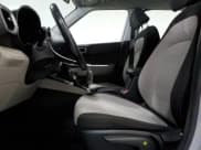 ✅ 2021 Hyundai Venue SEL • VIN: KMHRC8A36MU108896 • Lot: 45399595. Wystawiony na Copart z przebiegiem 110 681 mil. Bezpłatny archiwum sprzedaży aukcyjnych z USA i szczegółowy raport historii pojazdu na DreamBid. Zdjęcie 7.