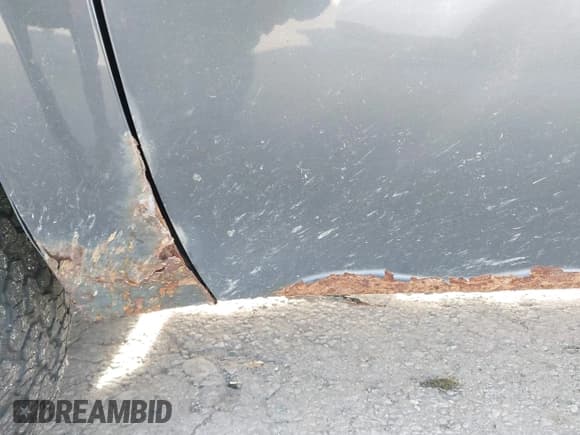 ✅ 2011 GMC Sierra 1500 Work Truck • VIN: 1GTR2TE38BZ170286 • Lot: 43637357. Wystawiony na IAAI z przebiegiem 117 743 mil. Bezpłatny archiwum sprzedaży aukcyjnych z USA i szczegółowy raport historii pojazdu na DreamBid. Zdjęcie 6.