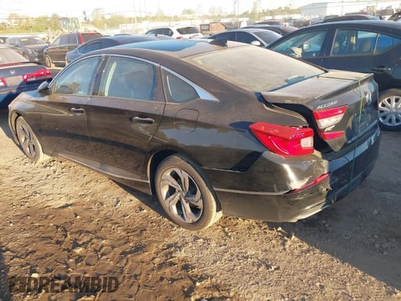 ✅ 2020 Honda Accord EX • VIN: 1HGCV1F40LA106026 • Лот: 43339551. Опубликован ранее на IAAI с пробегом 64 548 миль. Бесплатный доступ к архиву аукционных продаж из США и подробный отчёт об истории автомобиля на DreamBid. Изображение 3.