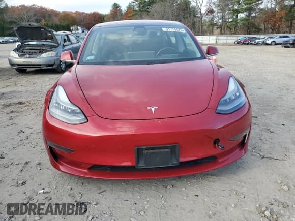 ✅ 2018 Tesla Model 3 Long Range Battery • VIN: 5YJ3E1EA2JF009758 • Lot: 91775525. Wystawiony na Copart z przebiegiem 50 195 mil. Bezpłatny archiwum sprzedaży aukcyjnych z USA i szczegółowy raport historii pojazdu na DreamBid. Zdjęcie 5.