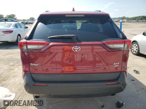 ✅ 2021 Toyota RAV4 XLE Premium • VIN: 2T3A1RFV1MW175657 • Lot: 80172765. Listed on Copart with 90,095 mi. Free auction sales archive from the USA and detailed vehicle history report at DreamBid. Image 6.