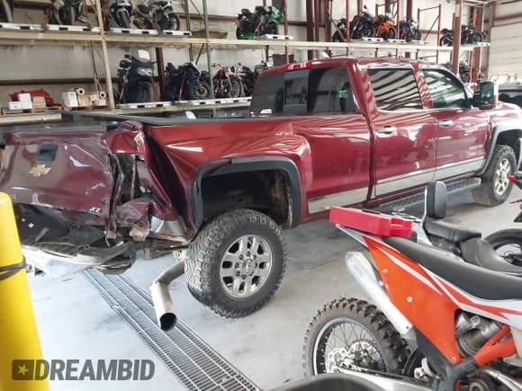 ✅ 2015 Chevrolet Silverado 2500HD LTZ • VIN: 1GC1KWE89FF600604 • Лот: 43683862. Опубликован ранее на IAAI с пробегом 260 422 миль. Бесплатный доступ к архиву аукционных продаж из США и подробный отчёт об истории автомобиля на DreamBid. Изображение 4.