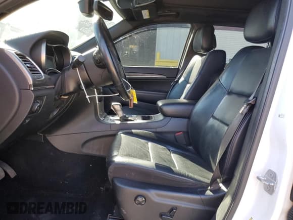 ✅ 2020 Jeep Grand Cherokee Limited • VIN: 1C4RJEBG1LC305764 • Lot: 86236355. Listed on Copart with 120,055 mi. Free auction sales archive from the USA and detailed vehicle history report at DreamBid. Image 7.