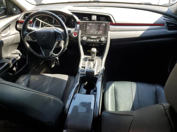 ✅ 2018 Honda Civic Touring • VIN: 2HGFC1F93JH107765 • Lot: 71226225. Listed on Copart with 132,882 mi. Free auction sales archive from the USA and detailed vehicle history report at DreamBid. Image 8.