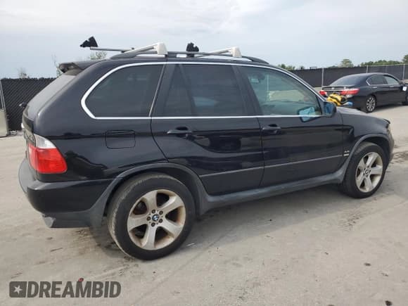 ✅ 2005 BMW X5 4.4i • VIN: 5UXFB53585LV12246 • Лот: 58152045. Опубликован ранее на Copart с пробегом 185 775 миль. Бесплатный доступ к архиву аукционных продаж из США и подробный отчёт об истории автомобиля на DreamBid. Изображение 3.
