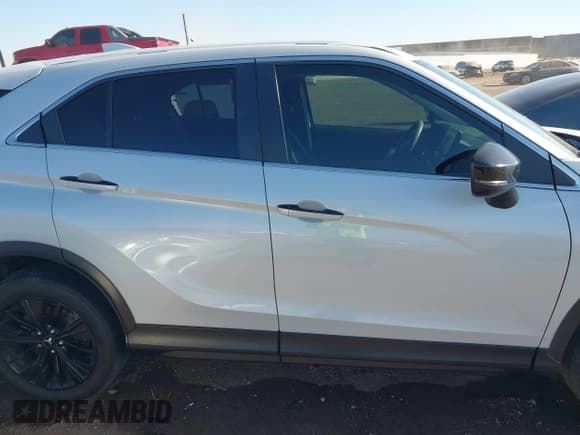 ✅ 2022 Mitsubishi Eclipse Cross LE • VIN: JA4ATVAA0NZ013828 • Lot: 41521370. Listed on IAAI with 56,350 mi. Free auction sales archive from the USA and detailed vehicle history report at DreamBid. Image 14.