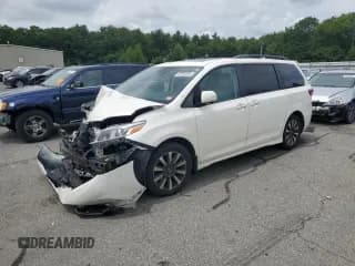 ✅ 2018 Toyota Sienna XLE • VIN: 5TDDZ3DC2JS192436 • Лот: 62954895. Опубликован ранее на Copart с пробегом Не указан. Бесплатный доступ к архиву аукционных продаж из США и подробный отчёт об истории автомобиля на DreamBid. Изображение 1.