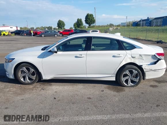 ✅ 2019 Honda Accord EX-L • VIN: 1HGCV1F56KA061987 • Лот: 43386208. Опубликован ранее на IAAI с пробегом 14 894 миль. Бесплатный доступ к архиву аукционных продаж из США и подробный отчёт об истории автомобиля на DreamBid. Изображение 14.