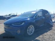 ✅ 2017 Tesla Model X 90D • VIN: 5YJXCBE24HF075440 • Lot: 43388534. Wystawiony na IAAI z przebiegiem Nie podano. Bezpłatny archiwum sprzedaży aukcyjnych z USA i szczegółowy raport historii pojazdu na DreamBid. Zdjęcie 2.