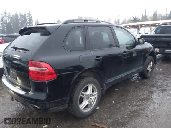 ✅ 2009 Porsche Cayenne • VIN: WP1AA29P09LA00491 • Lot: 43702802. Listed on IAAI with 160,159 mi. Free auction sales archive from the USA and detailed vehicle history report at DreamBid. Image 4.