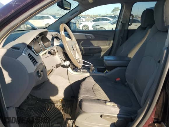 2009 Chevrolet Traverse LS z VIN 1GNER13D29S169705, wystawiony jako Copart lot #84829105 z przebiegiem 215 828 mil mil oraz Czysty tytuł • Clean title. Historia ofert i sprzedaży dostępna na DreamBid. Obrazek 7.