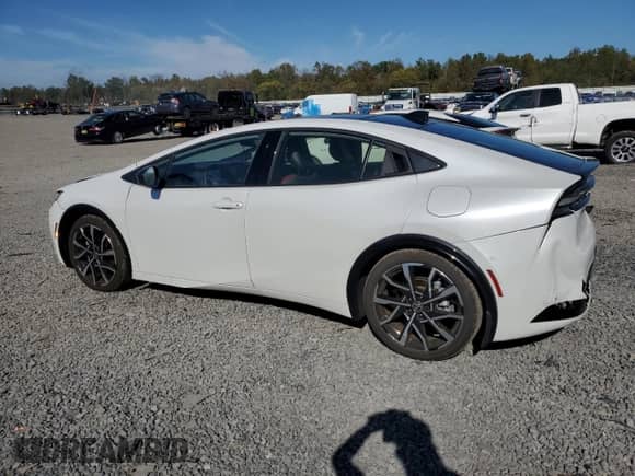 2025 Toyota Prius SE z VIN JTDACACU9S3043379, wystawiony jako Copart lot #85342555 z przebiegiem 3 866 mil mil oraz Szkoda całkowita • Salvage title. Historia ofert i sprzedaży dostępna na DreamBid. Obrazek 2.