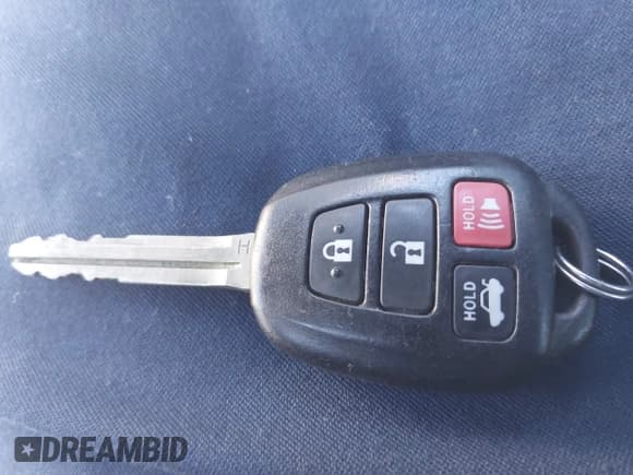 ✅ 2019 Toyota Corolla L • VIN: 5YFBURHE2KP889975 • Lot: 43664939. Listed on IAAI with 154,960 mi. Free auction sales archive from the USA and detailed vehicle history report at DreamBid. Image 11.