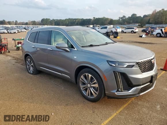 ✅ 2021 Cadillac XT6 Premium Luxury • VIN: 1GYKPCRS6MZ161734 • Lot: 92679725. Listed on Copart with 37,678 mi. Free auction sales archive from the USA and detailed vehicle history report at DreamBid. Image 4.