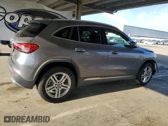✅ 2021 Mercedes-Benz GLA 250 • VIN: W1N4N4HB6MJ273579 • Lot: 82387365. Listed on Copart with 24,414 mi. Free auction sales archive from the USA and detailed vehicle history report at DreamBid. Image 3.