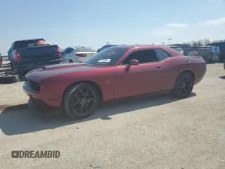 ✅ 2022 Dodge Challenger R/T • VIN: 2C3CDZBTXNH195853 • Lot: 47070914. Wystawiony na Copart z przebiegiem 7 232 mil. Bezpłatny archiwum sprzedaży aukcyjnych z USA i szczegółowy raport historii pojazdu na DreamBid. Zdjęcie 1.