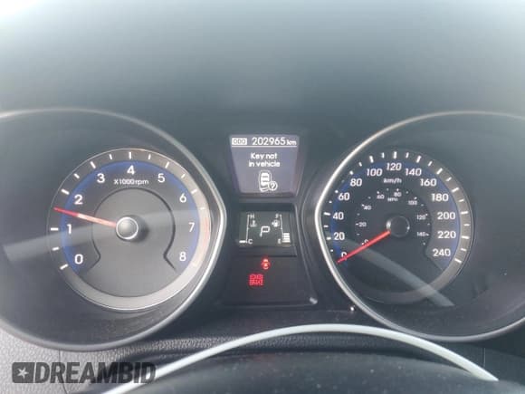 ✅ 2017 Hyundai Elantra • VIN: KMHD35LH2HU371944 • Lot: 80548815. Listed on Copart with 202,965 mi. Free auction sales archive from the USA and detailed vehicle history report at DreamBid. Image 9.