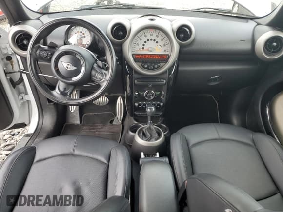 ✅ 2012 MINI Countryman S • VIN: WMWZC3C52CWL85664 • Lot: 70959455. Wystawiony na Copart z przebiegiem 110 189 mil. Bezpłatny archiwum sprzedaży aukcyjnych z USA i szczegółowy raport historii pojazdu na DreamBid. Zdjęcie 8.