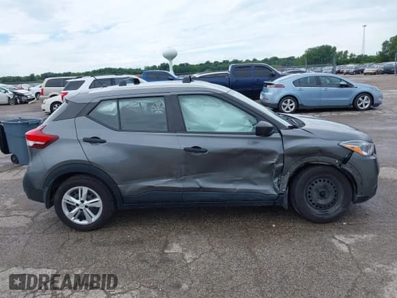 ✅ 2019 Nissan Kicks SR • VIN: 3N1CP5CUXKL511096 • Lot: 42859148. Listed on IAAI with 77,701 mi. Free auction sales archive from the USA and detailed vehicle history report at DreamBid. Image 14.
