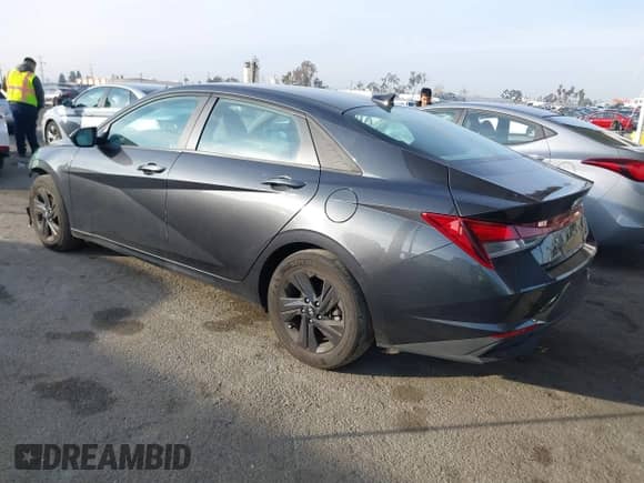 2022 Hyundai Elantra SEL with VIN 5NPLM4AG1NH054440, listed as a IAAI auction lot 41473308 with 39,064 mi miles and . Bid and sale history available at DreamBid. Image 3.