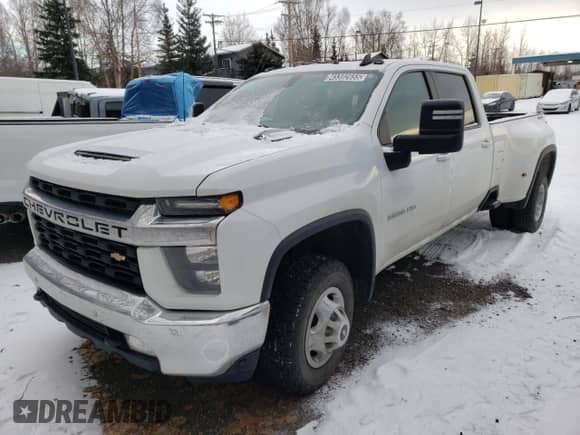 2021 Chevrolet Silverado 3500HD LT z VIN 1GC4YTEY5MF163725, wystawiony jako Copart lot #43392655 z przebiegiem 108 242 mil mil oraz Czysty tytuł • Clean title. Historia ofert i sprzedaży dostępna na DreamBid. Obrazek 1.