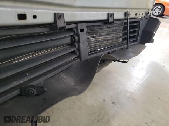 ✅ 2023 Chevrolet Traverse LT Cloth • VIN: 1GNEVGKW5PJ266885 • Lot: 43681024. Wystawiony na IAAI z przebiegiem 63 202 mil. Bezpłatny archiwum sprzedaży aukcyjnych z USA i szczegółowy raport historii pojazdu na DreamBid. Zdjęcie 25.