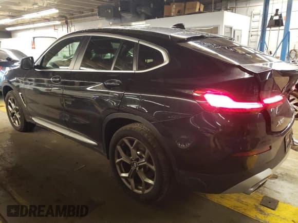 ✅ 2022 BMW X4 xDrive30i • VIN: 5UX33DT08N9M86808 • Lot: 72927102. Wystawiony na Copart z przebiegiem 354 mil. Bezpłatny archiwum sprzedaży aukcyjnych z USA i szczegółowy raport historii pojazdu na DreamBid. Zdjęcie 2.