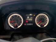 ✅ 2018 Ram 2500 Tradesman • VIN: 3C6UR5HJ3JG316076 • Lot: 91455305. Wystawiony na Copart z przebiegiem 119 648 mil. Bezpłatny archiwum sprzedaży aukcyjnych z USA i szczegółowy raport historii pojazdu na DreamBid. Zdjęcie 9.