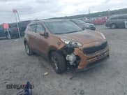 ✅ 2018 Kia Sportage LX • VIN: KNDPM3AC1J7485402 • Lot: 43426449. Wystawiony na IAAI z przebiegiem 137 639 mil. Bezpłatny archiwum sprzedaży aukcyjnych z USA i szczegółowy raport historii pojazdu na DreamBid. Zdjęcie 1.