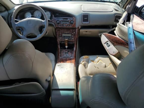 ✅ 2001 Acura CL Type S • VIN: 19UYA42621A013788 • Lot: 70617614. Wystawiony na Copart z przebiegiem 251 937 mil. Bezpłatny archiwum sprzedaży aukcyjnych z USA i szczegółowy raport historii pojazdu na DreamBid. Zdjęcie 8.